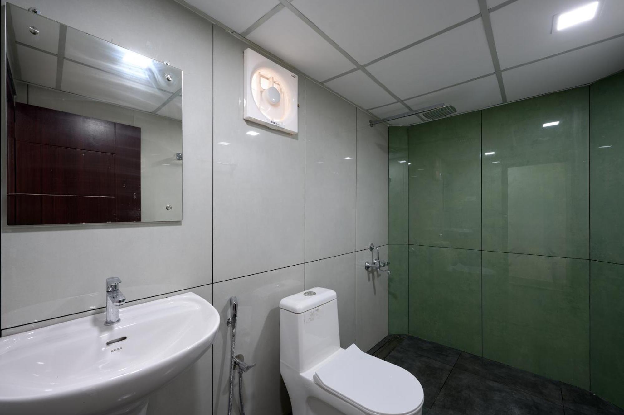 Reach Inn Kochi Kültér fotó