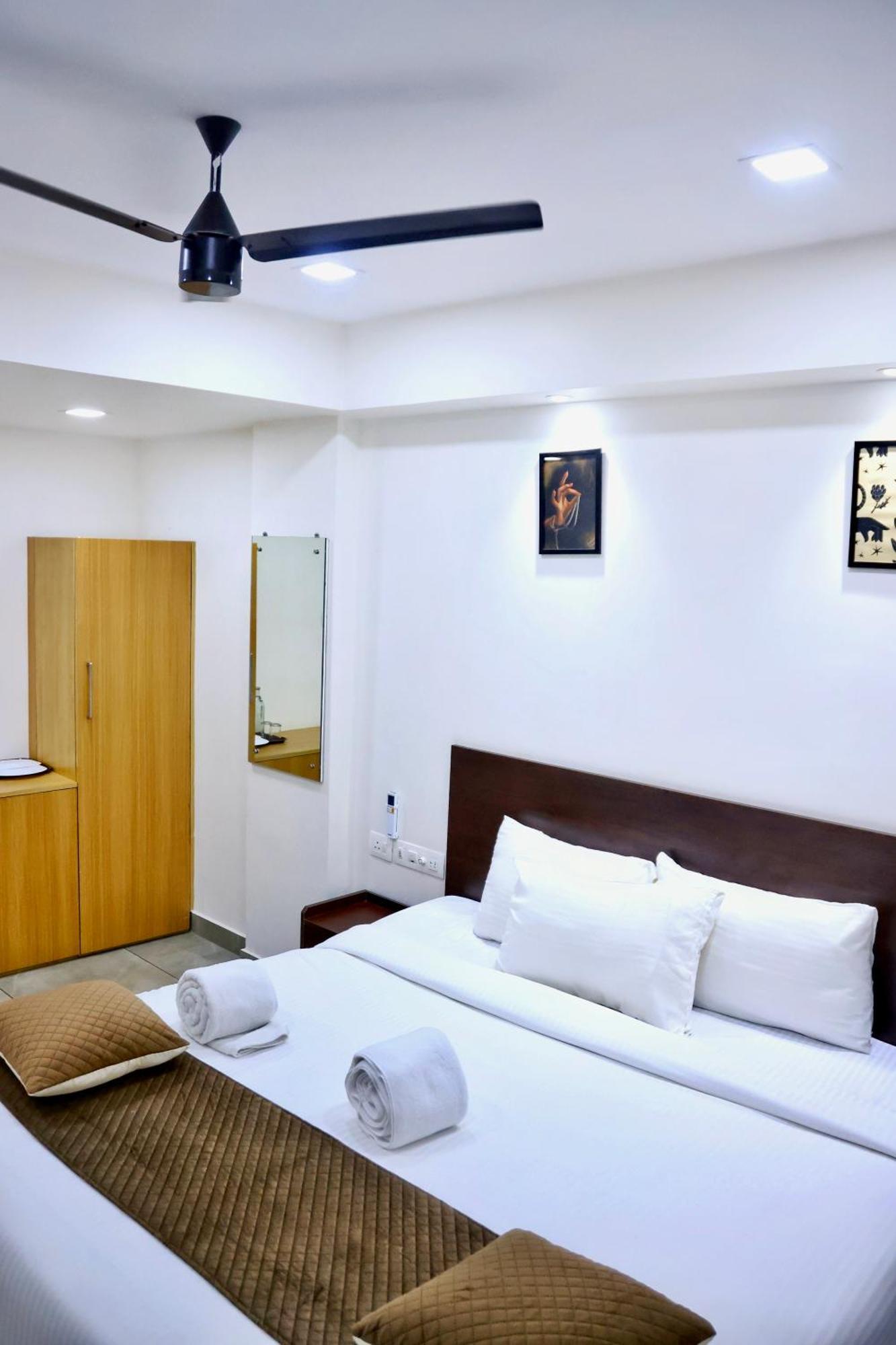 Reach Inn Kochi Kültér fotó